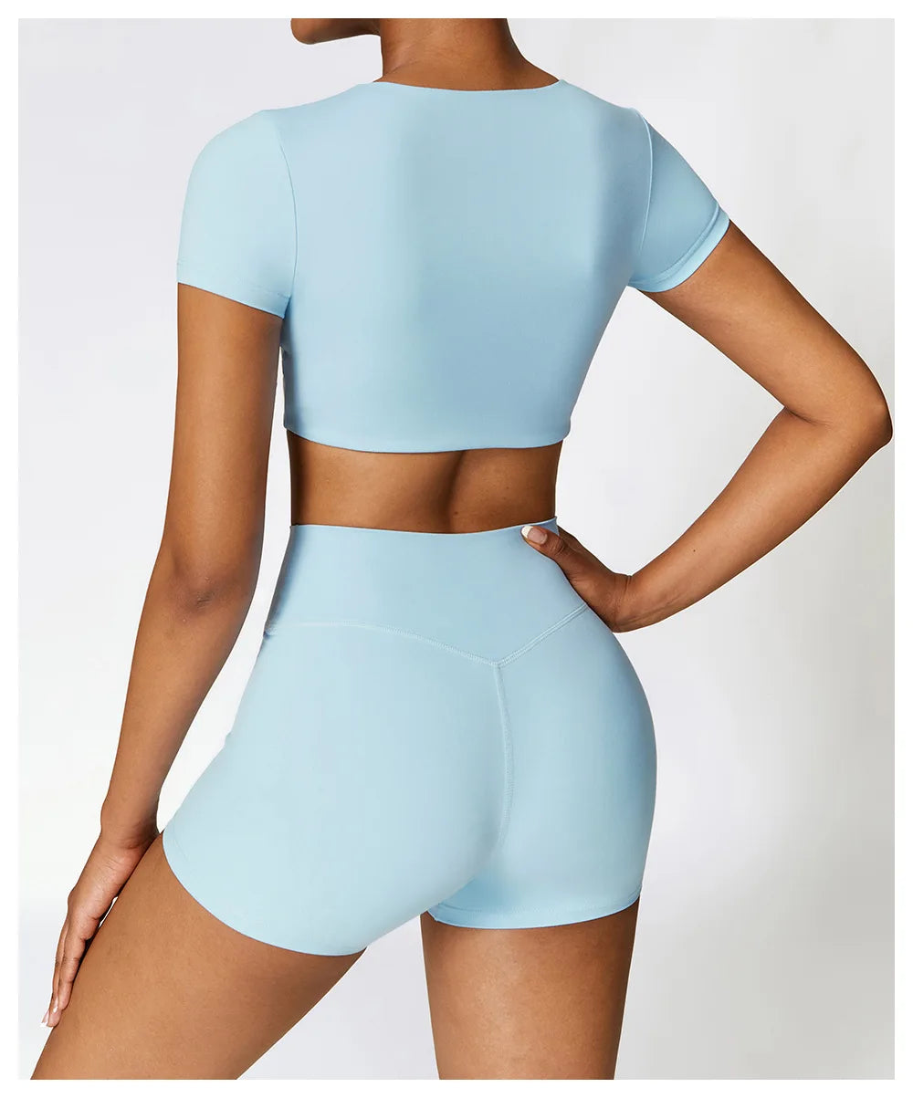 DAISY CROP TEE SKY BLUE