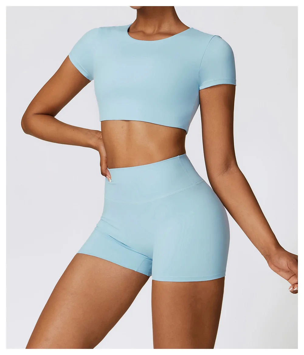 DAISY CROP TEE SKY BLUE