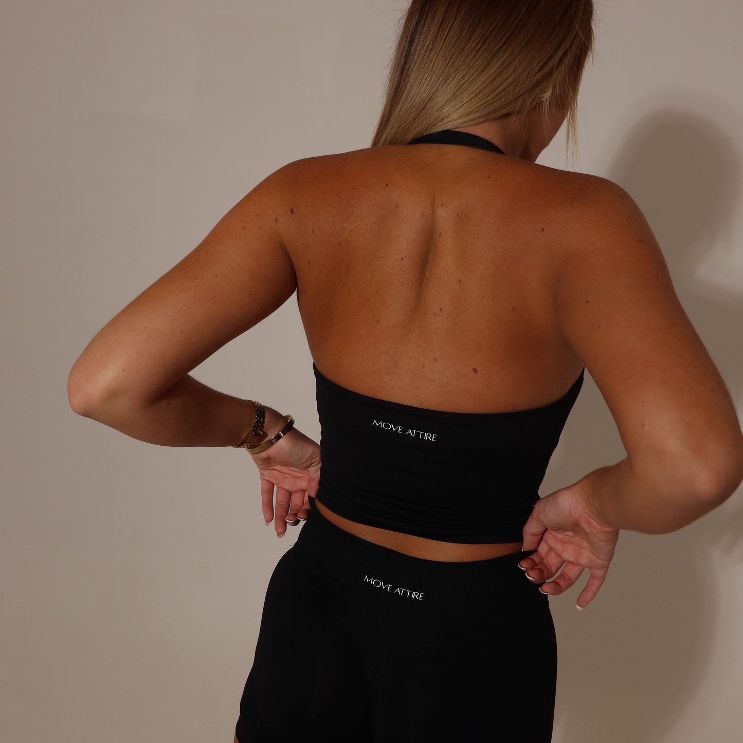 Sculpt Halter - Black