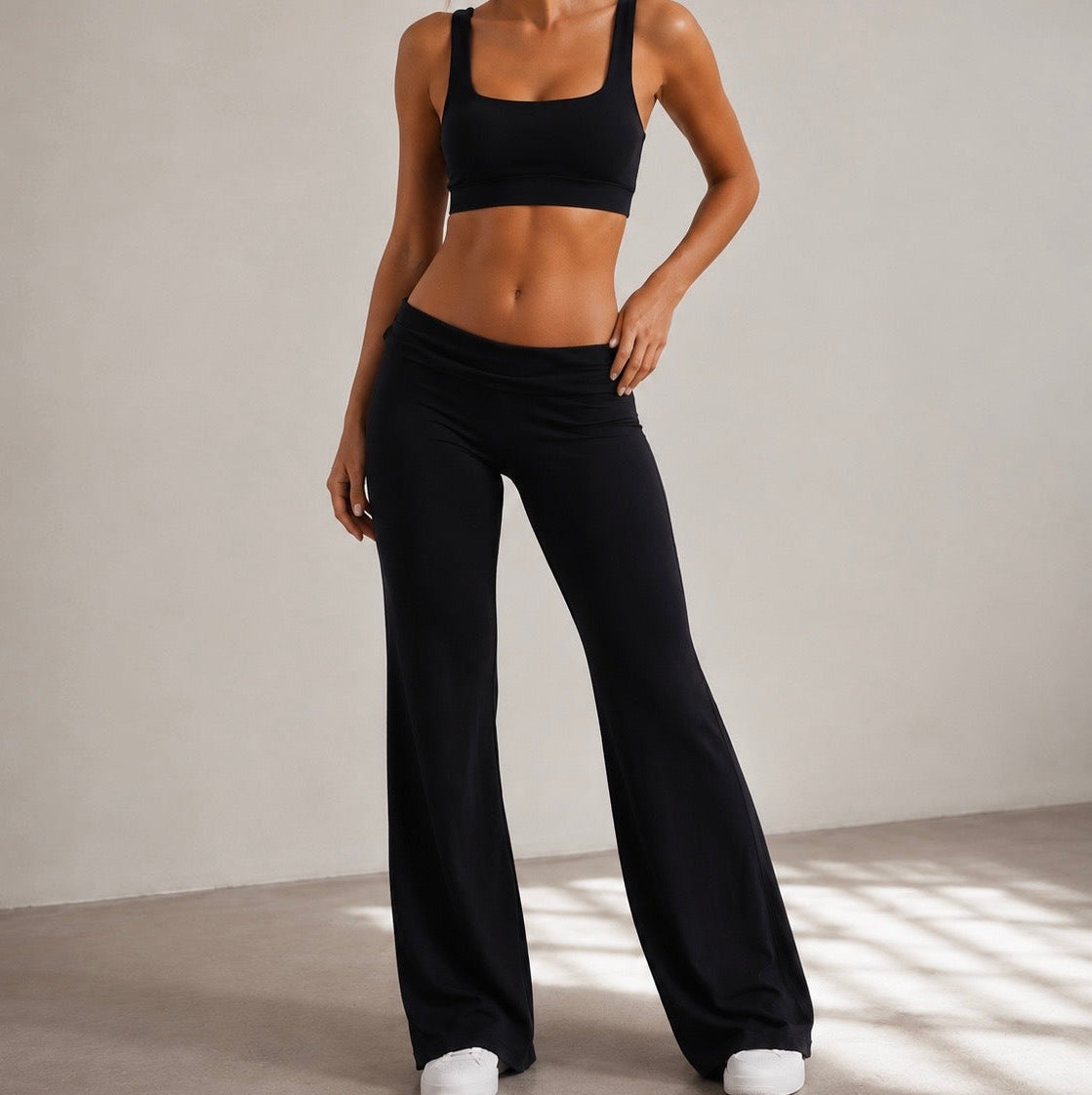 Sunday Flare - Black