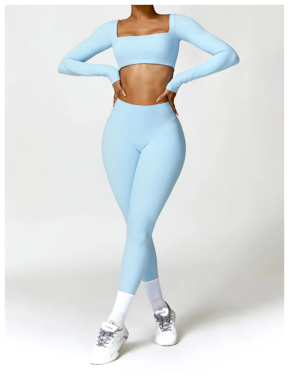 ELEVATE LONG SLEEVE CROP SKY BLUE