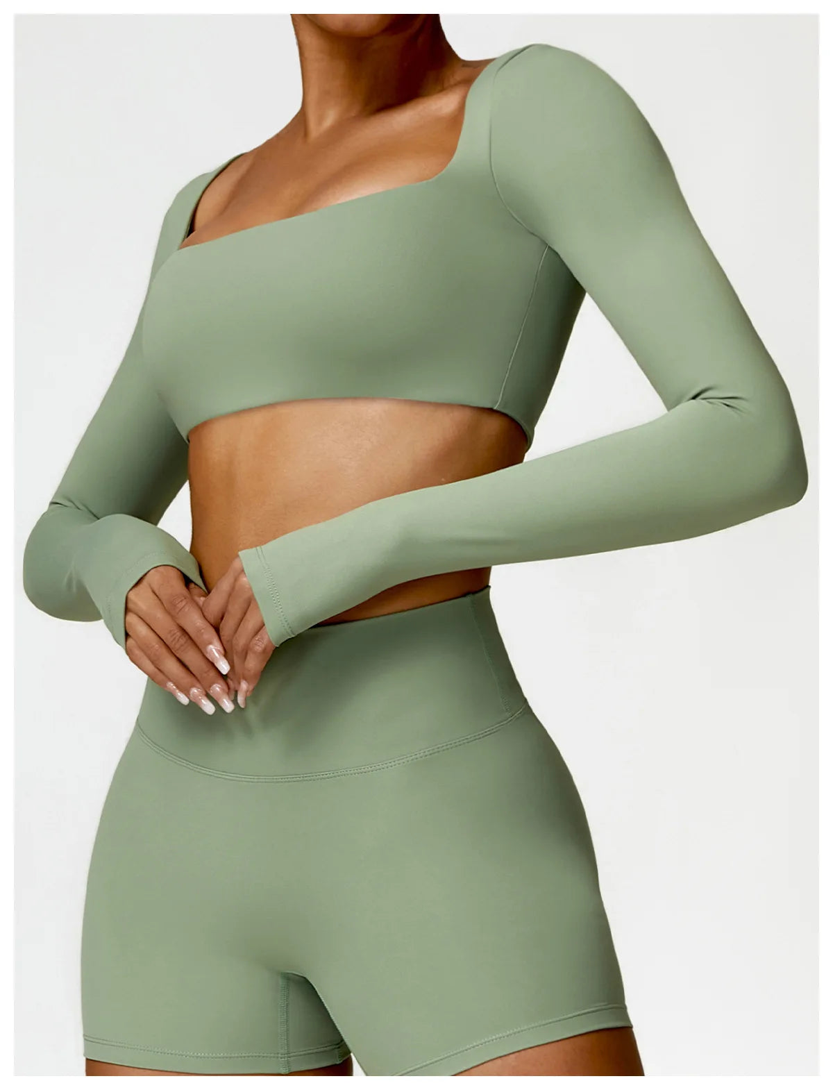 ELEVATE LONG SLEEVE CROP GREEN